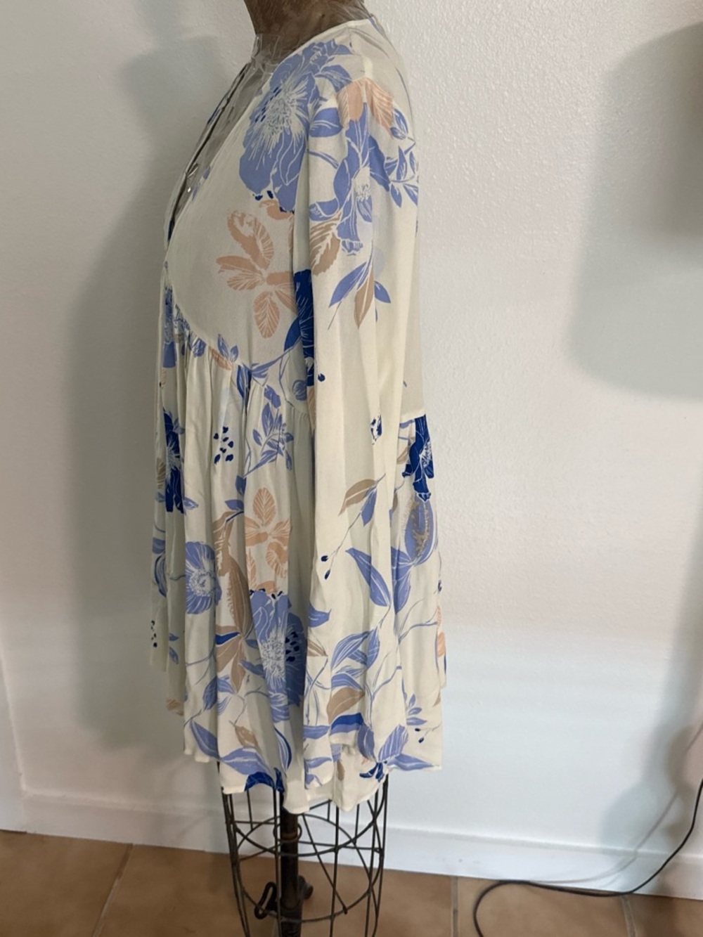 Free People Bella Floral Print Tunic White Size XS - Picture 6 of 6